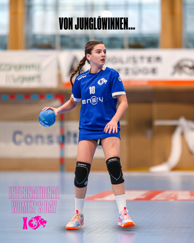 Bei MGA Fivers wachsen Mädchen mit den Werten des Sports auf –
mit Teamgeist, Zusammenhalt und der Stärke unserer Gemeinschaft. 🦁💙

Diese Woche starten wir unsere Kampagne zum Internationalen Frauentag –
mit dem Höhepunkt am Sonntag, 8. März, in der Hollgasse.

Von Junglöwinnen zu starken Löwinnen. 💙🦁

#mgafivers #handballaustria #womenshandball #handball #MGAFamily 💙🦁