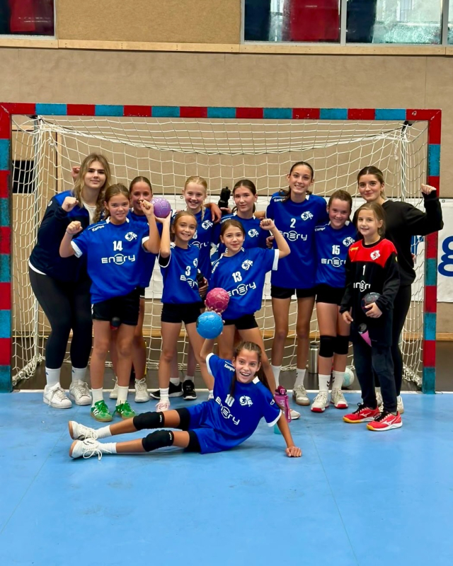𝗦𝗢𝗡𝗡𝗧𝗔𝗚𝗠𝗢𝗥𝗚𝗘𝗡 = 𝗦𝗜𝗘𝗚! 🦁💙

Starker Start in den Sonntag für unsere U12! 🔥 Das Team von Leo Petrovic und Stella Brocic gewinnt in der Hollgasse mit 31:28 gegen UHC Admira Wien. 🤾‍♀️✨

Weiter lernen, weiter wachsen und vor allem: gemeinsam Spaß am Handball haben! 💙

#mgafivers #handball #handballaustria #womenshandball #mgafamily