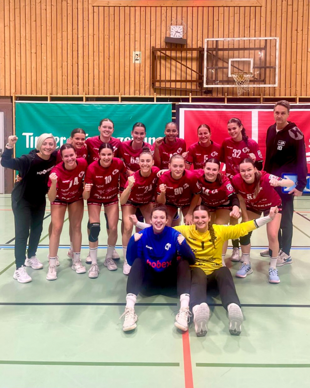 MGA Fivers – ein Wochenende voller Highlights 💙🦁

Was für starke Tage für unsere MGA-Familie! 🔥

🏆 ÖHB-Cup: Unsere WHA Mädels holen auswärts in Innsbruck einen starken Sieg und ziehen souverän in die nächste Runde ein!

💥 U14: Erster Sieg in der Meisterschaft – und was für einer! Großartige Teamleistung, Mädels!

🔥 RL/FL: Fünf Spiele – fünf Siege. Unsere Regionalliga/ Frauenliga bleibt ungeschlagen und Tabellenführer!

🦁 Miniturnier Atzgersdorf: Die Jüngsten zeigen am Sonntag vollen Einsatz, viel Freude und echten Fivers-Spirit!

Ein Wochenende, das zeigt, was MGA ausmacht: Leidenschaft, Teamgeist und eine starke Zukunft. 💙🦁

#mgafivers #handballaustria #womenshandball #handball #MGAFamily 💙🦁